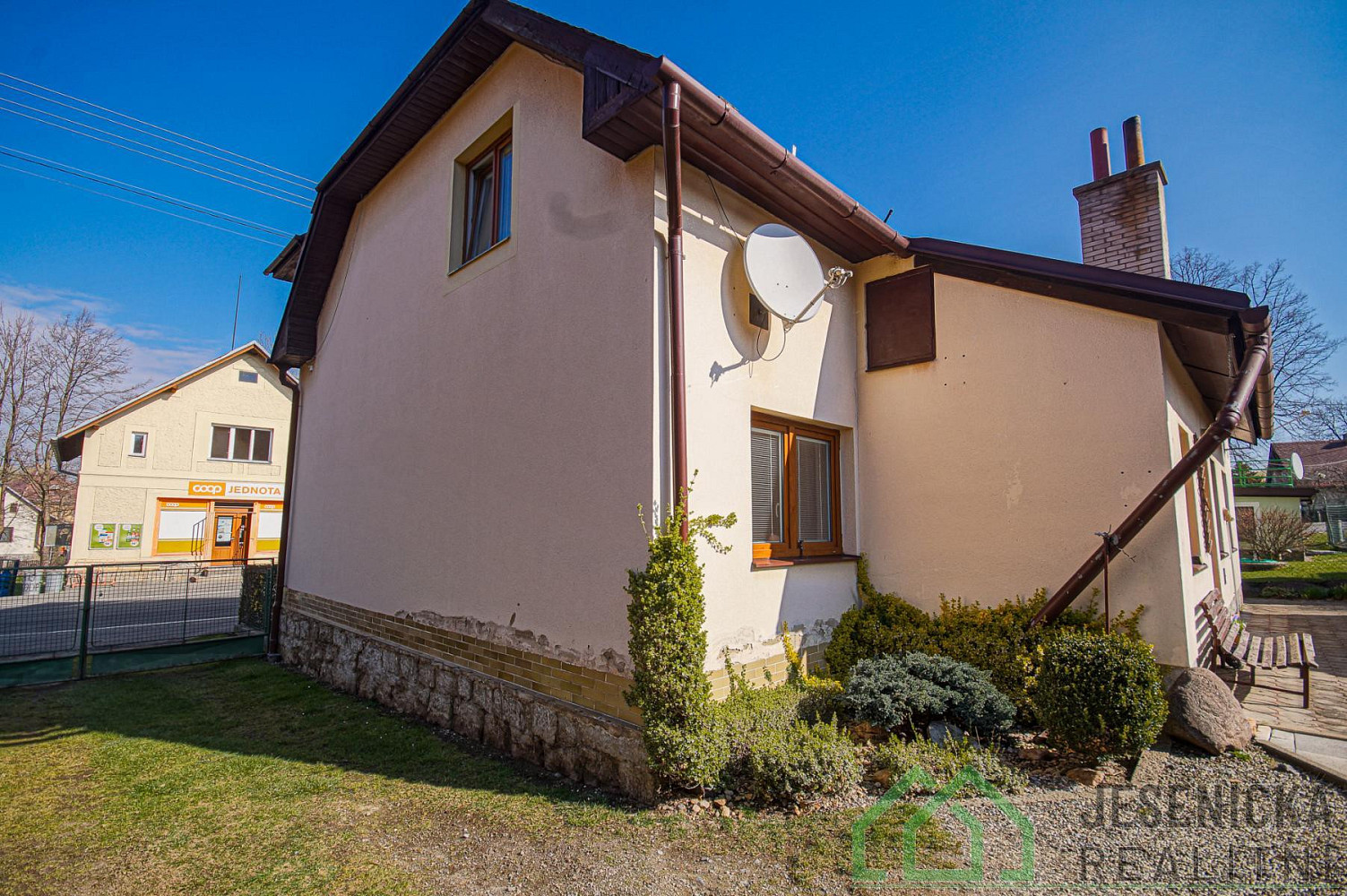 Prodej domu 144 m² s pozemkem 964 m² – fotografie 3