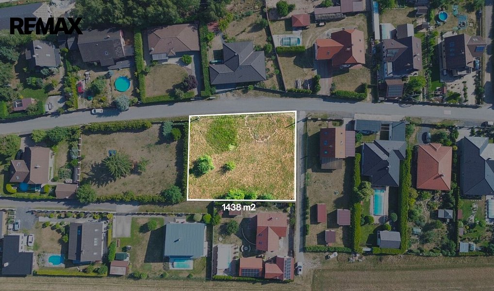 Prodej stavebního pozemku 1 438 m², Záryby – náhled fotky 2