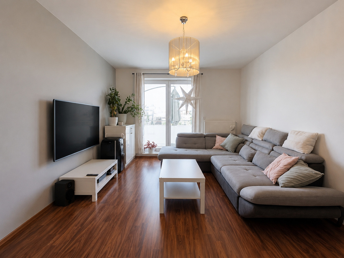Pronájem bytu 2+kk 60 m² – pohled 4