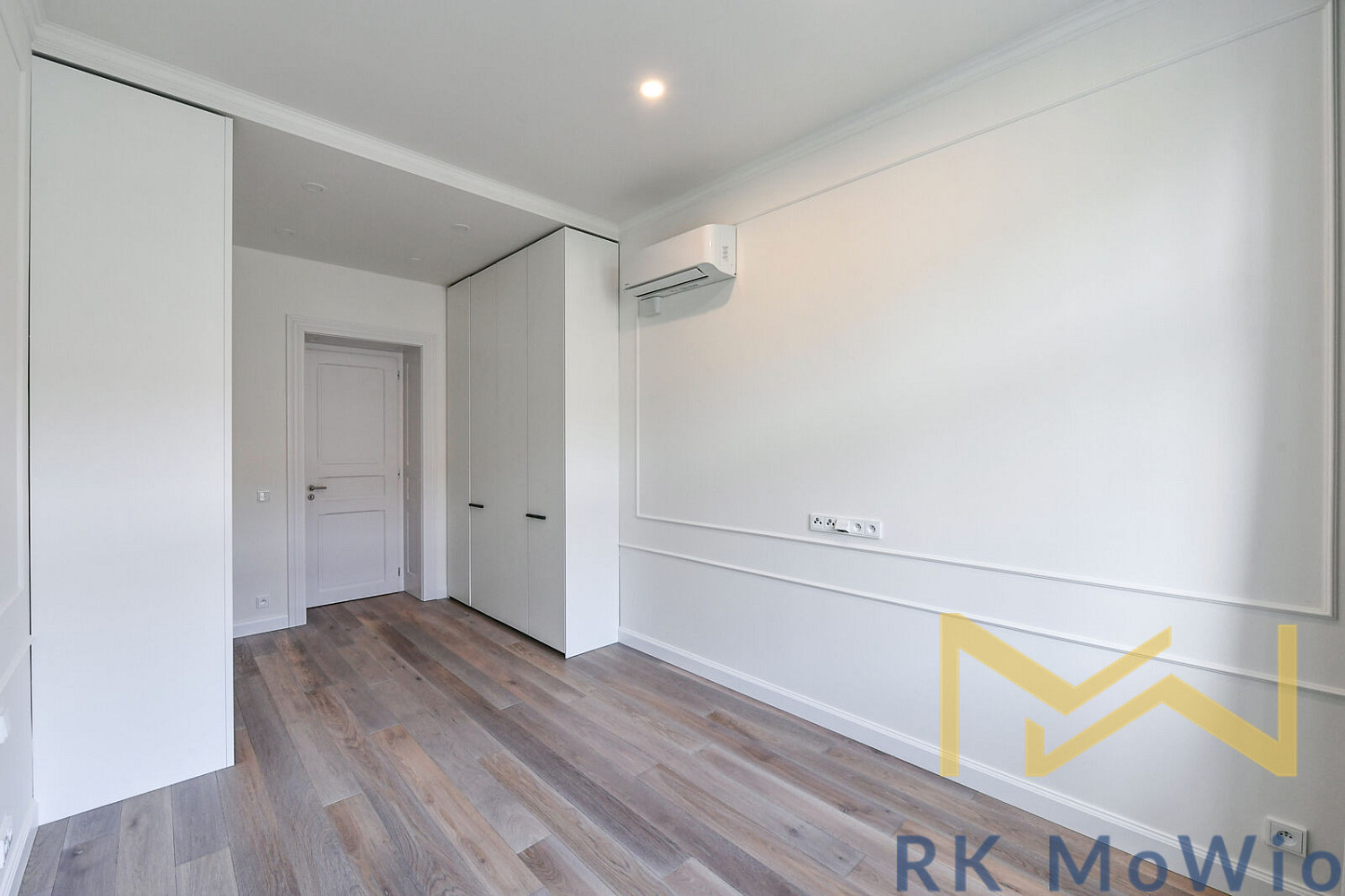 Pronájem bytu 2+kk 56 m² – fotografie 2