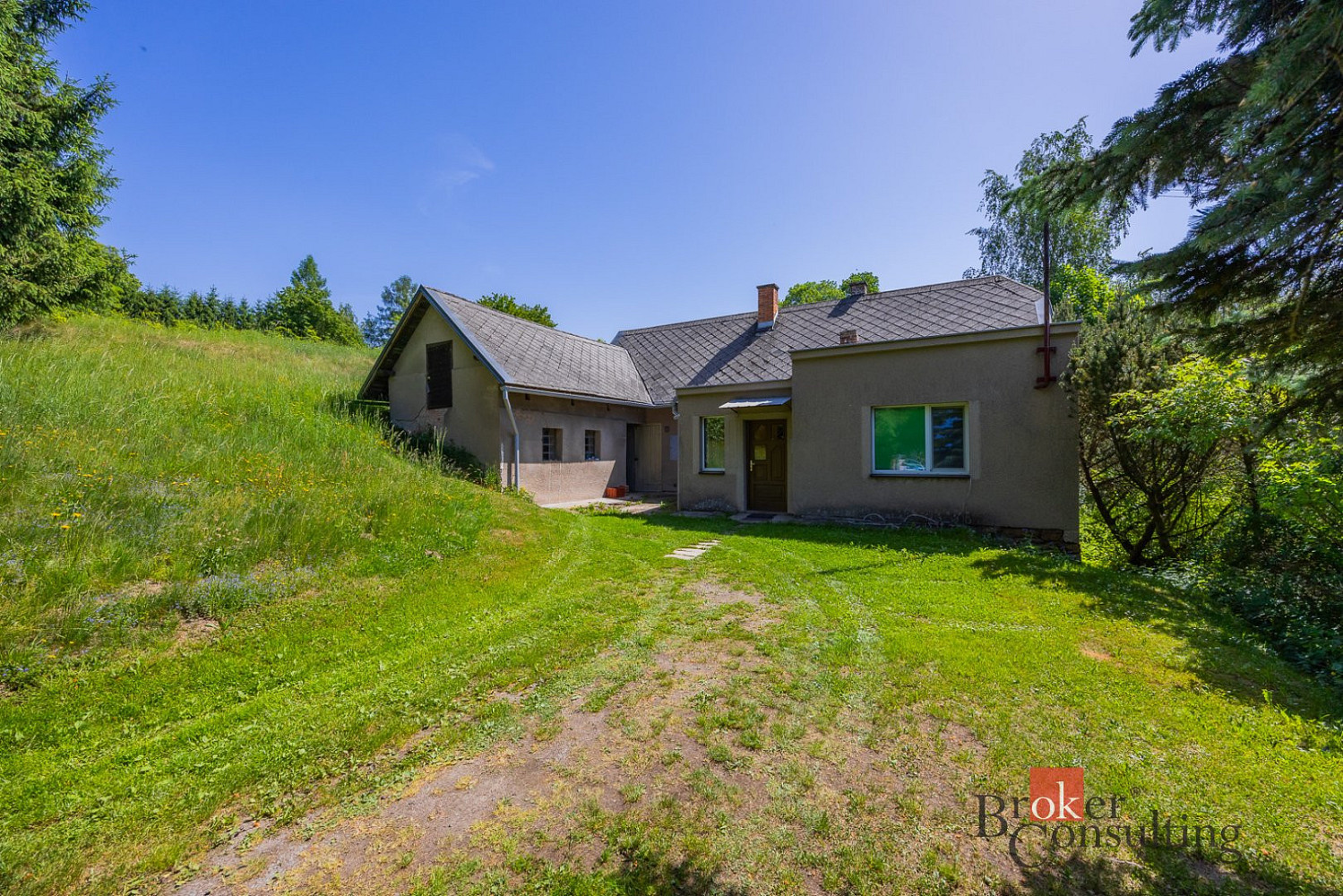 Prodej domu 95 m² s pozemkem 2 061 m²