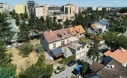 Prodej domu 458 m² s pozemkem 413 m², K Horkám, Praha 10 - Hostivař