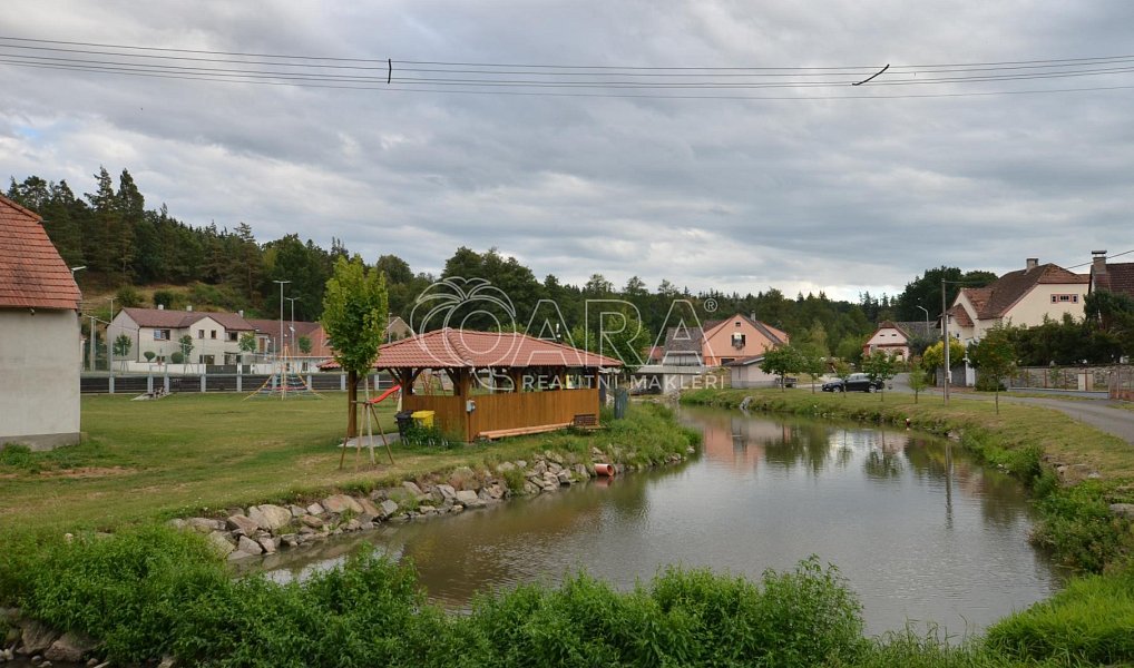 Prodej stavebního pozemku 3 403 m², Počaply – náhled fotky 28