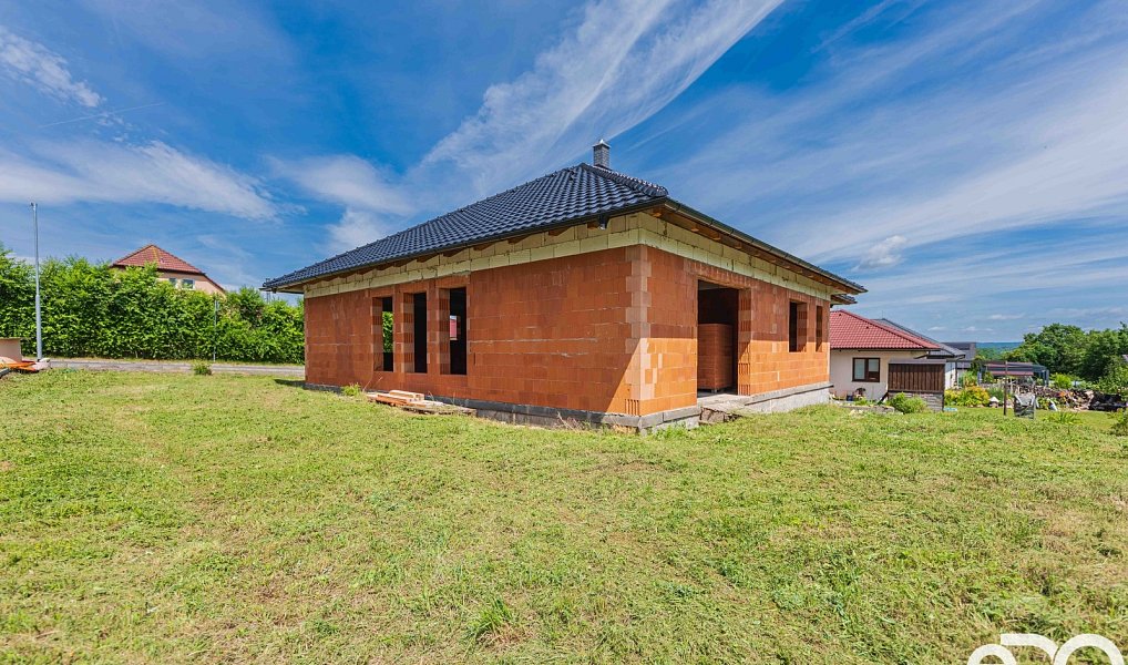 Prodej domu 172 m² s pozemkem 902 m², Žleby – náhled fotky 23