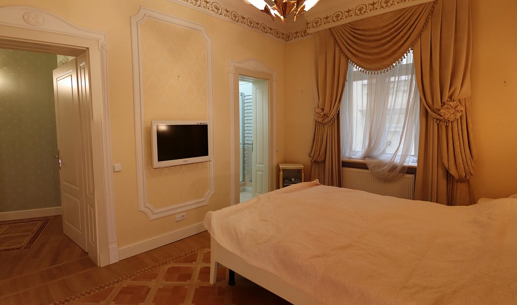 Prodej bytu 4+kk 140 m², Karlovy Vary – náhled fotky 33