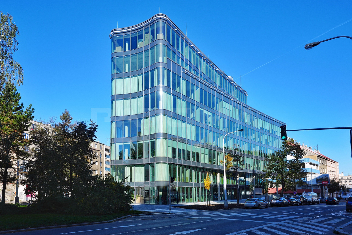 Pronájem kanceláře 763 m²