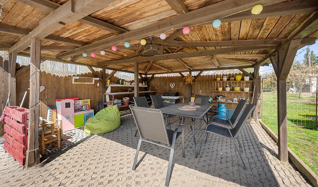 Prodej domu 380 m² s pozemkem 1 881 m², Velký Šenov – náhled fotky 33