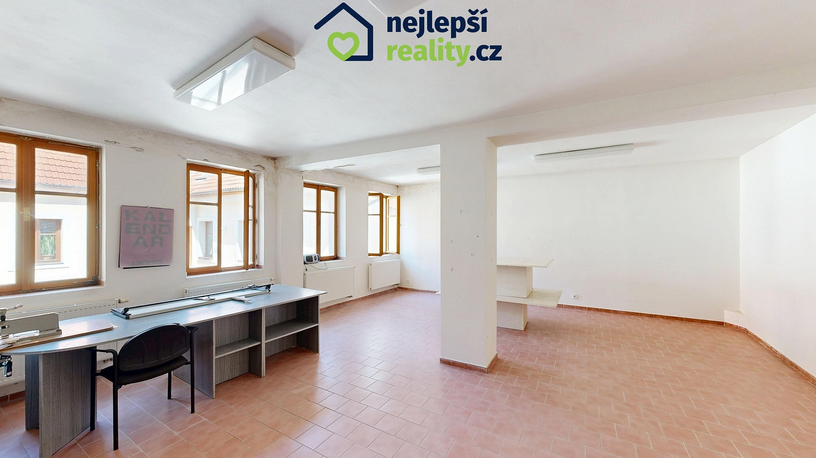 Pronájem obchodních prostor 165 m²