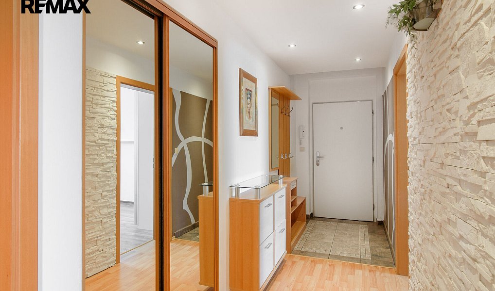 Pronájem bytu 4+kk 87 m², Čelákovice – náhled fotky 11