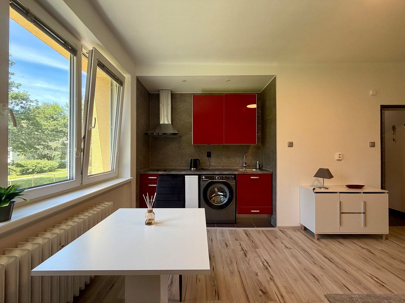 Pronájem bytu 1+kk 22 m² – pohled 3