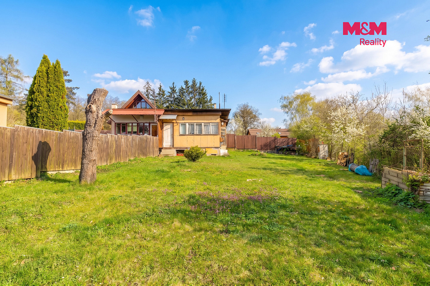 Prodej stavebního pozemku 460 m² – fotografie 3