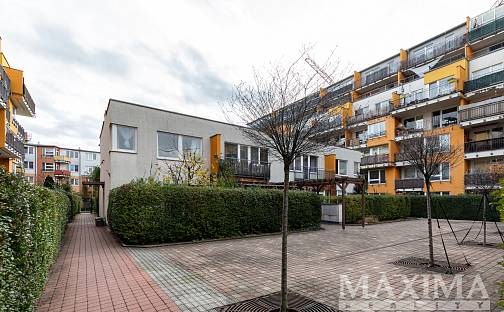 Prodej bytu 4+1 111 m², Pod Harfou, Praha 9 - Vysočany