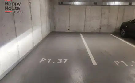 Pronajmeme garážové stání v 1PP, Praha 9, Kobylisy, ul Na Slovance, U Slovanky, Praha 8 - Libeň, okres Praha