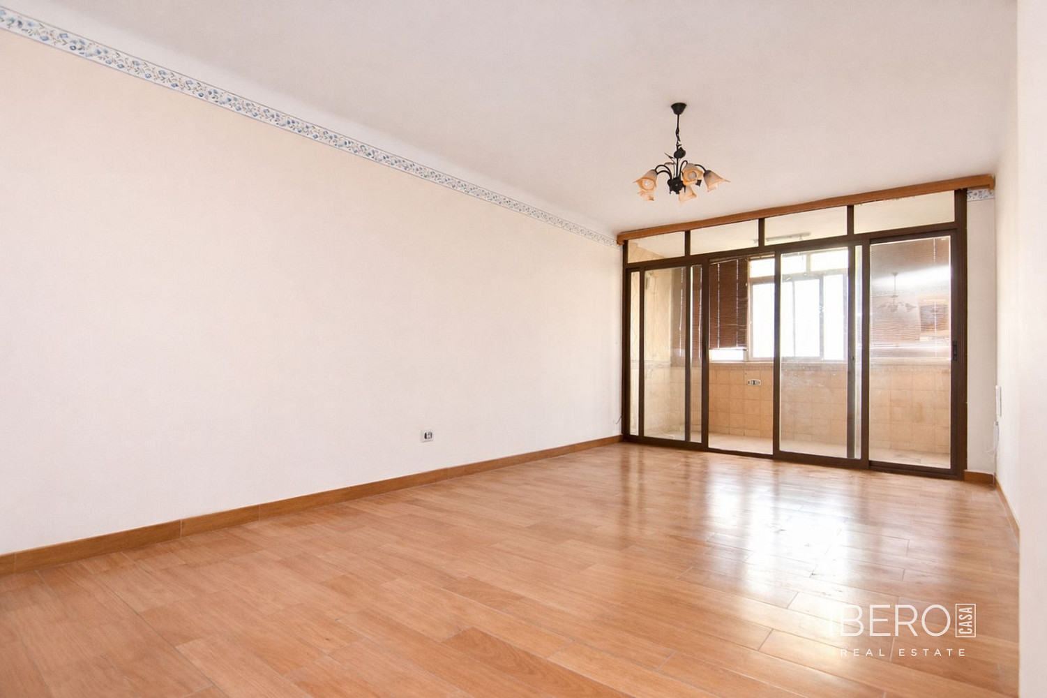 Prodej bytu 4+kk 81 m² — photo 3