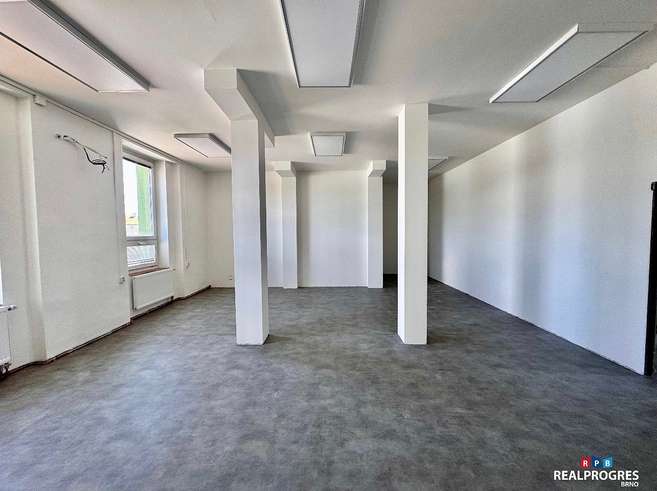 Pronájem skladovacích prostor 240 m² – fotografie 3