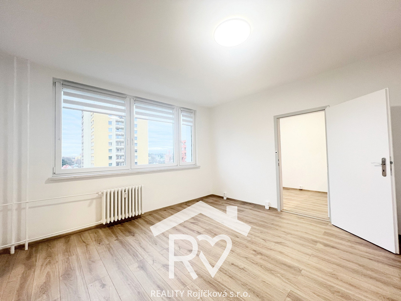 Pronájem bytu 2+1 47 m² – pohled 3