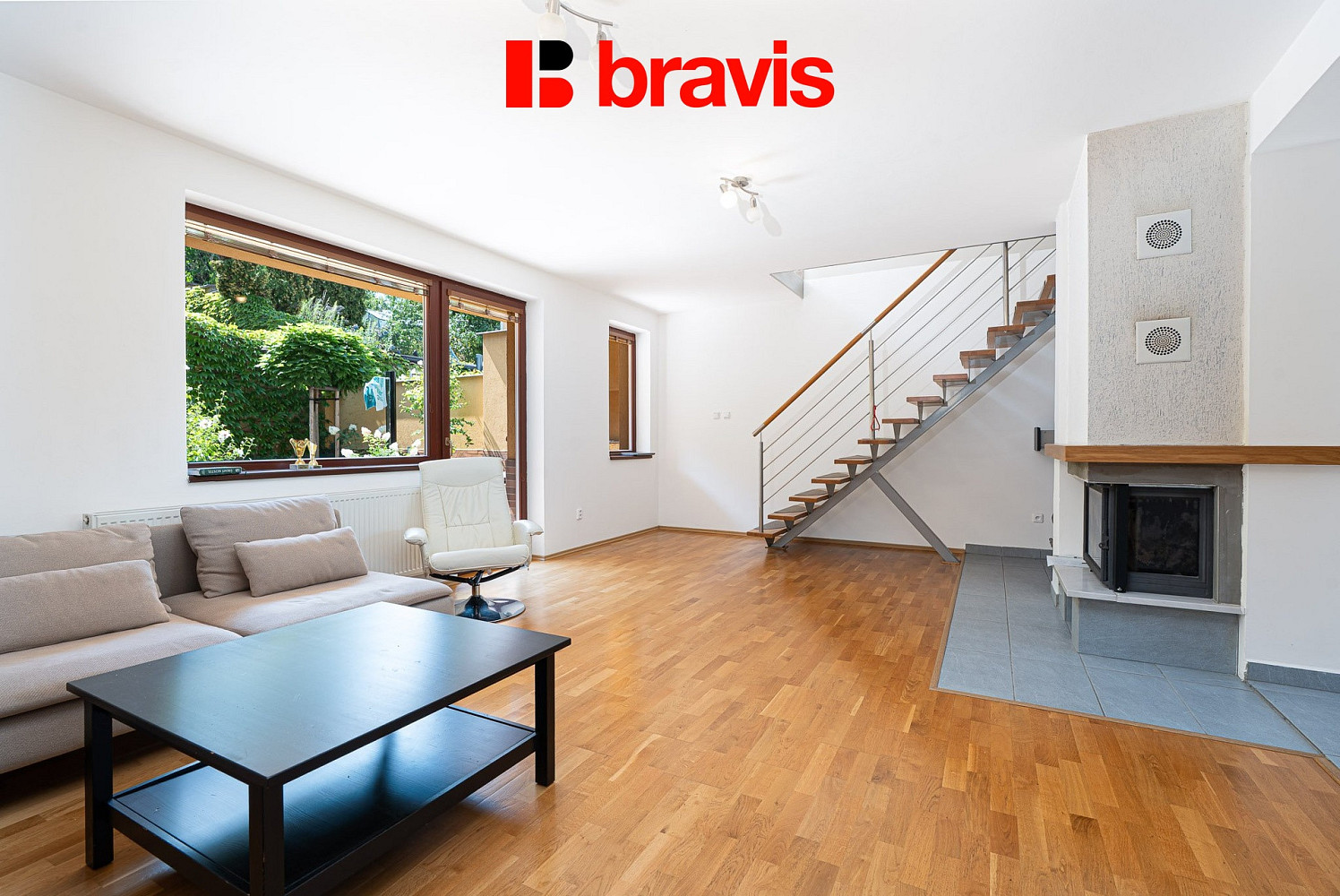 Pronájem domu 182 m² s pozemkem 60 m² – fotografie 2