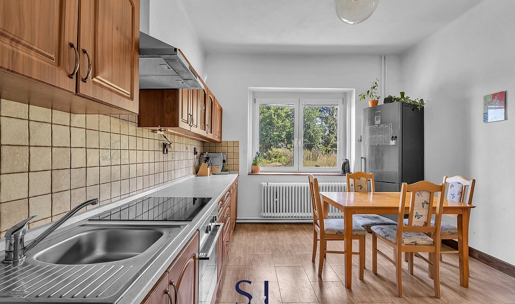 Prodej domu 240 m² s pozemkem 1 661 m², Žatec – náhled fotky 3