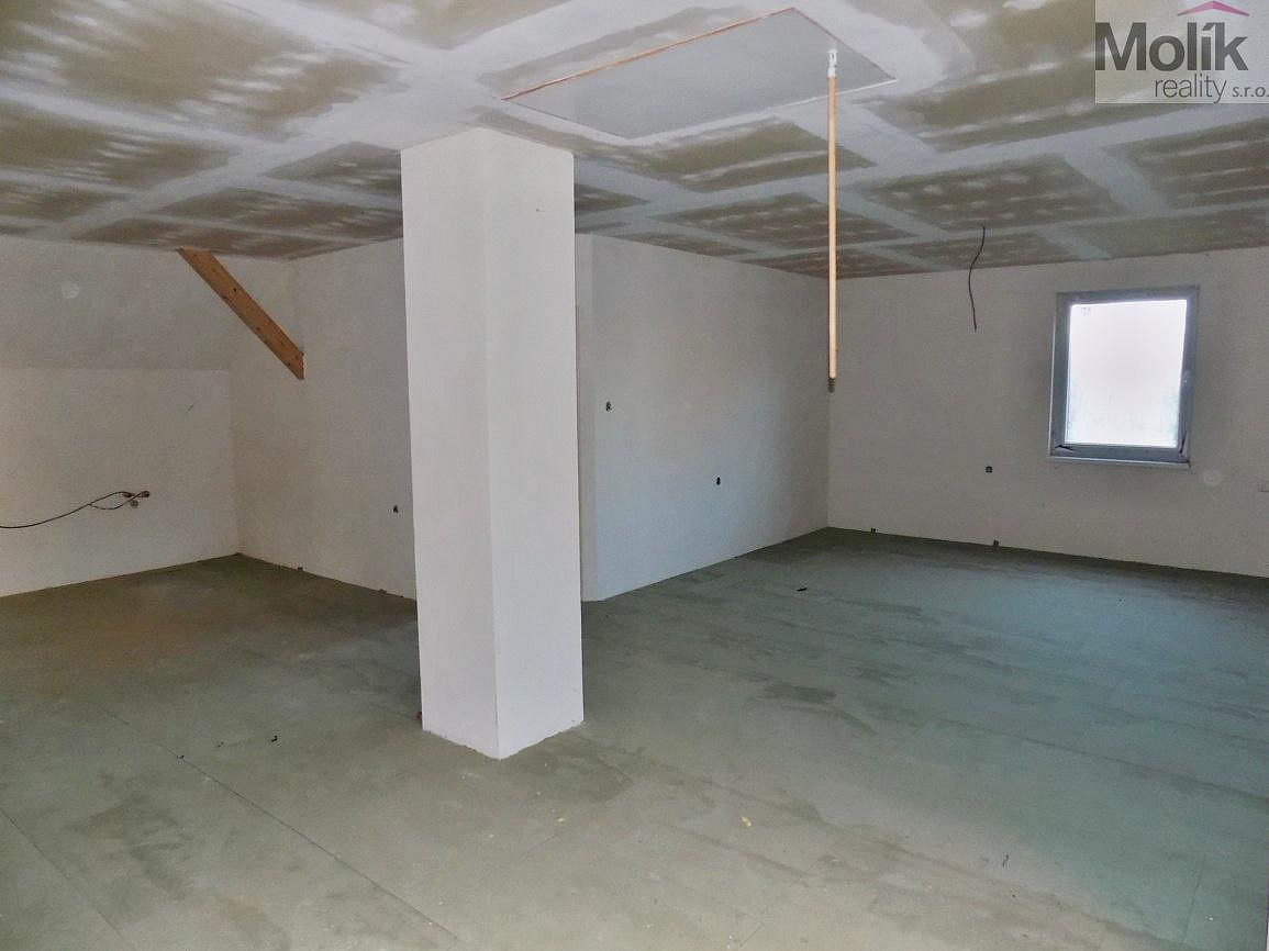 Prodej domu 359 m² s pozemkem 885 m² – fotografie 4