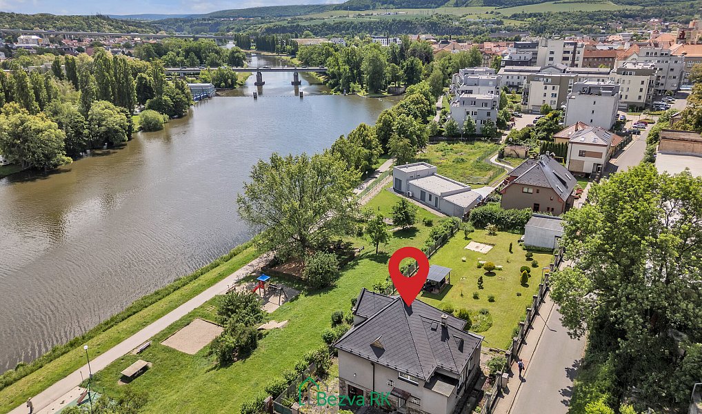 Prodej domu 140 m² s pozemkem 1 042 m², Beroun – náhled fotky 22