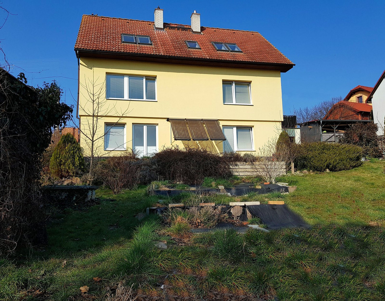 Prodej domu 258 m² s pozemkem 841 m² – fotografie 2