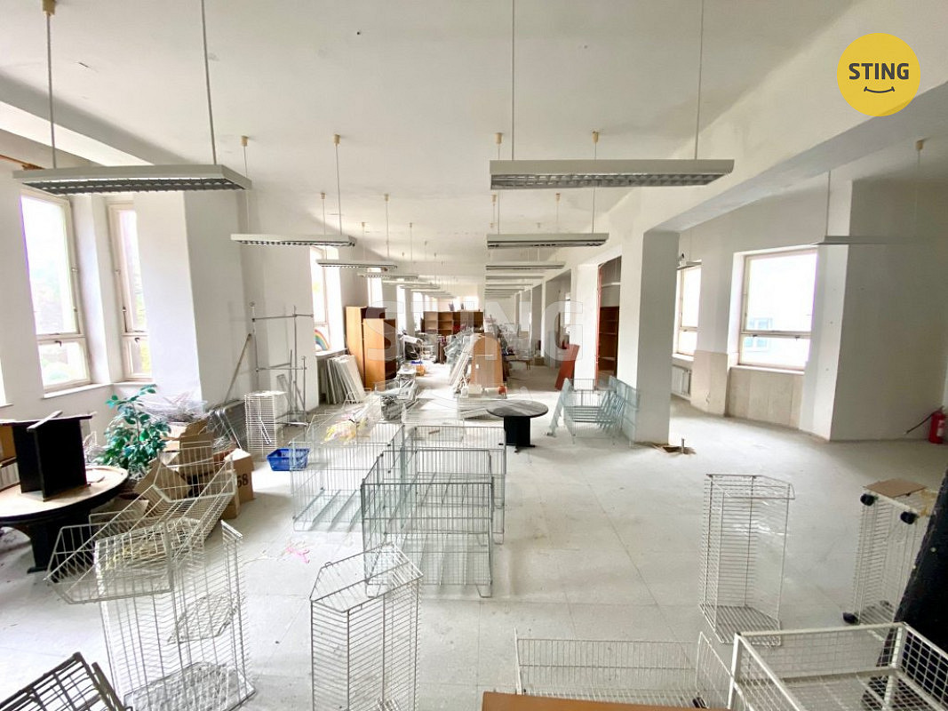 Prodej komerčního objektu (jiného typu) 2 050 m² – fotografie 5