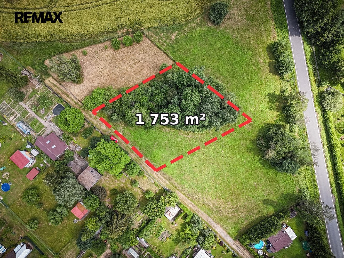 Prodej stavebního pozemku 1 753 m²