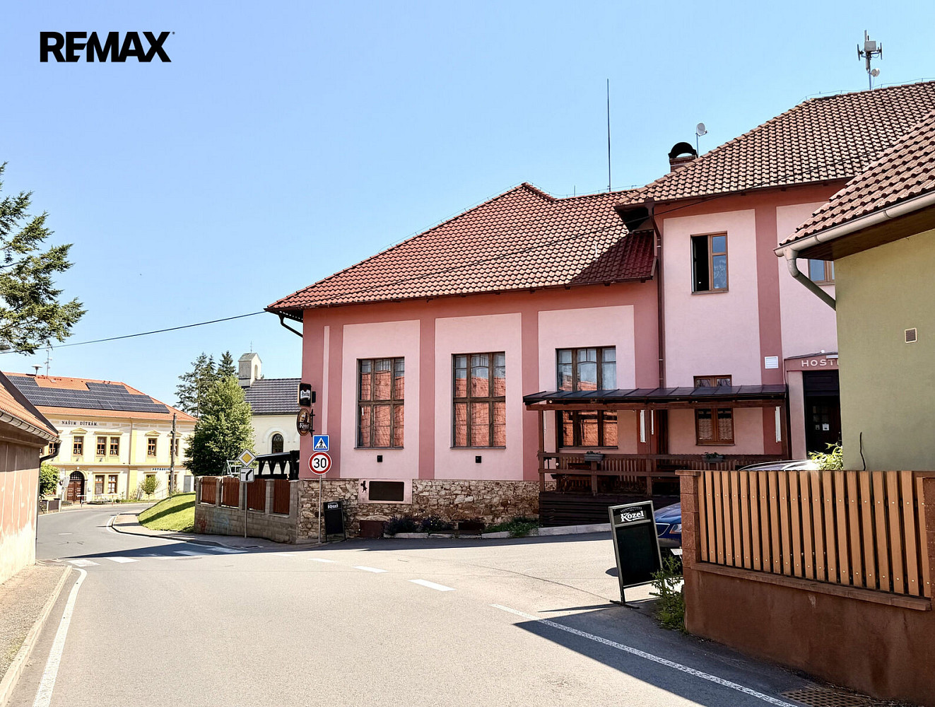 Prodej domu 500 m² s pozemkem 784 m²