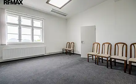 Pronájem kanceláře 25 m², Mírové náměstí, Louny