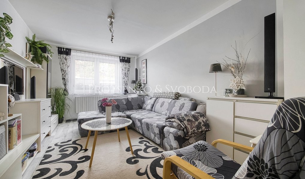 Prodej nájemního domu, činžáku 186 m², Kolín – náhled fotky 2