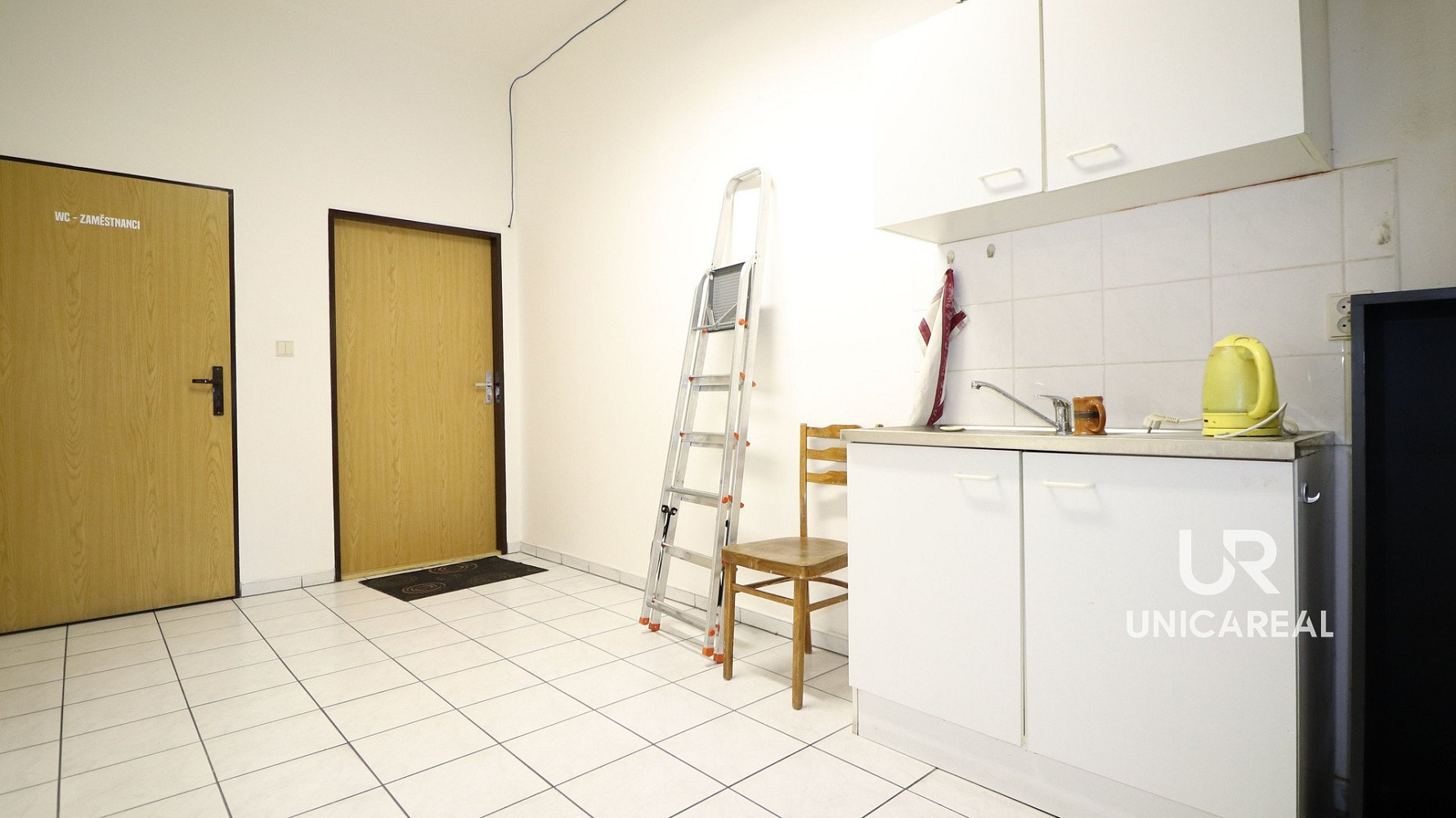 Pronájem kanceláře 69 m² – pohled 6