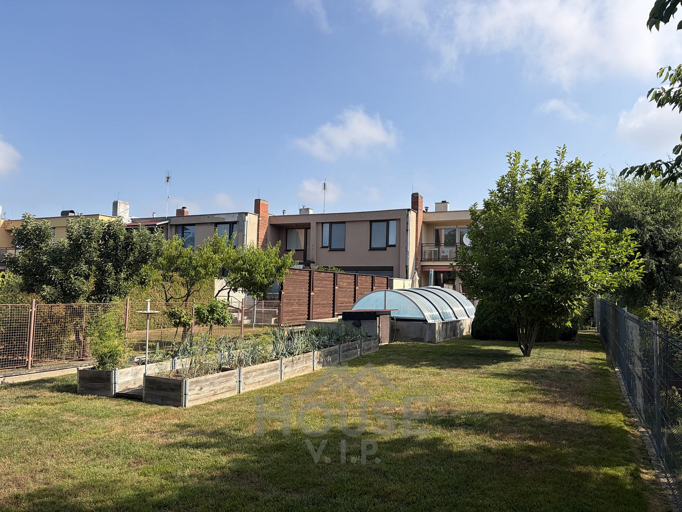Prodej domu 280 m² s pozemkem 466 m² – fotografie 3