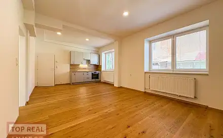 Pronájem bytu 3+kk 90 m², Šafaříkova, Kroměříž