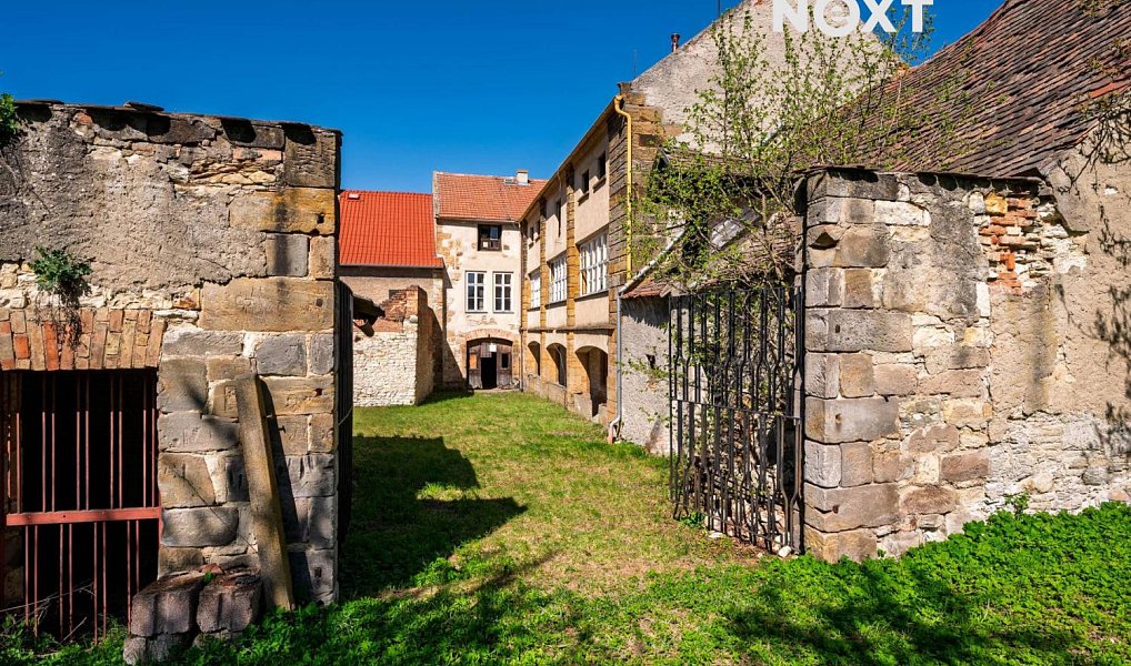 Prodej domu 454 m² s pozemkem 2 262 m², Panenský Týnec – náhled fotky 2