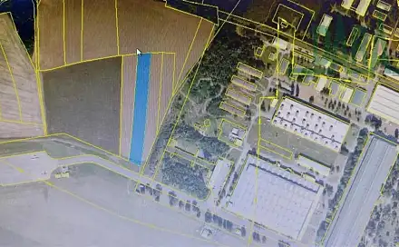 Prodej pole 16 871 m², Postřižín, okres Mělník