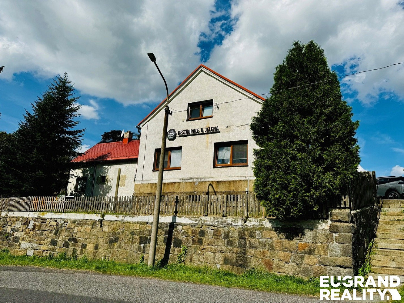 Prodej restaurace 350 m²