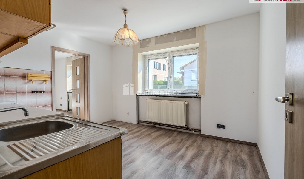 Prodej domu 460 m² s pozemkem 225 m², Vědomice – náhled fotky 24