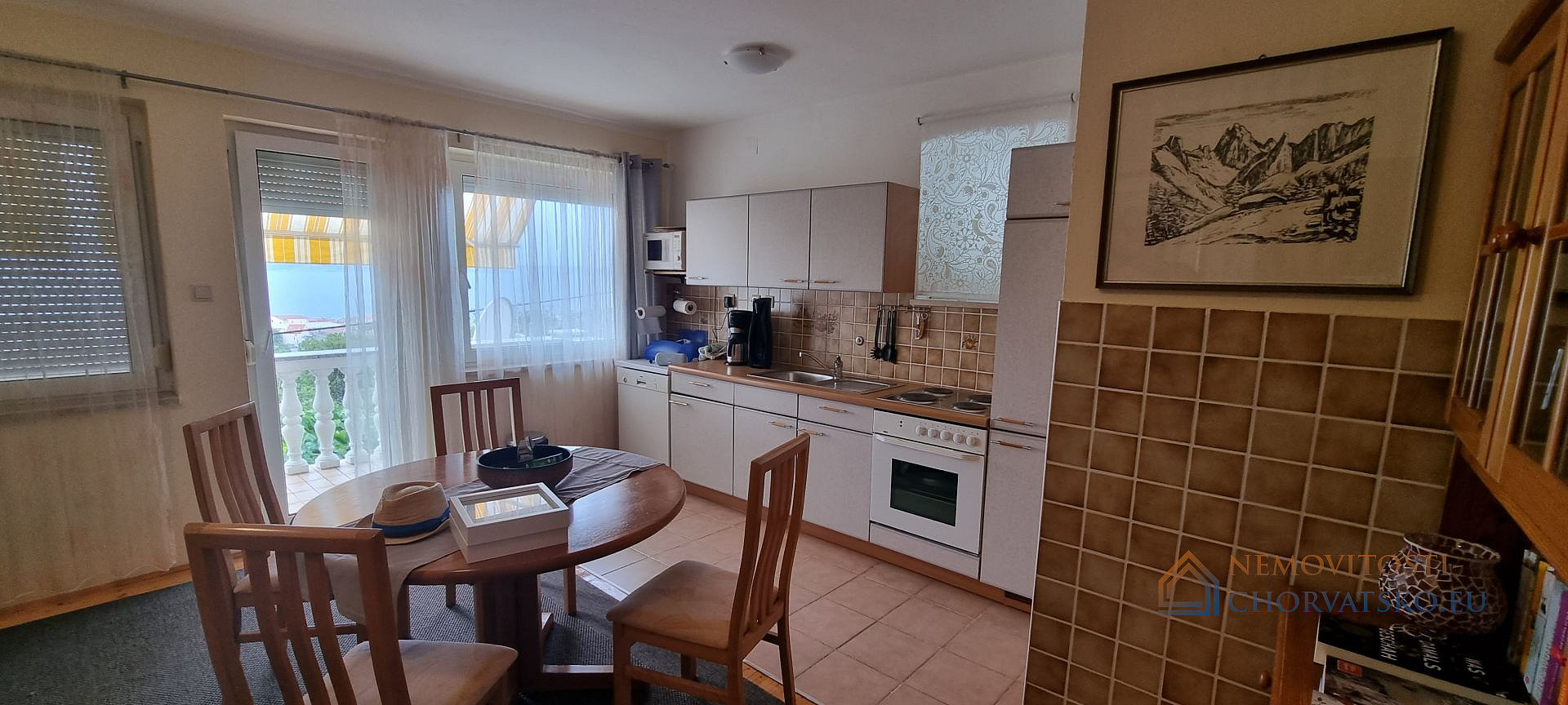 Prodej domu 320 m² s pozemkem 340 m² – další