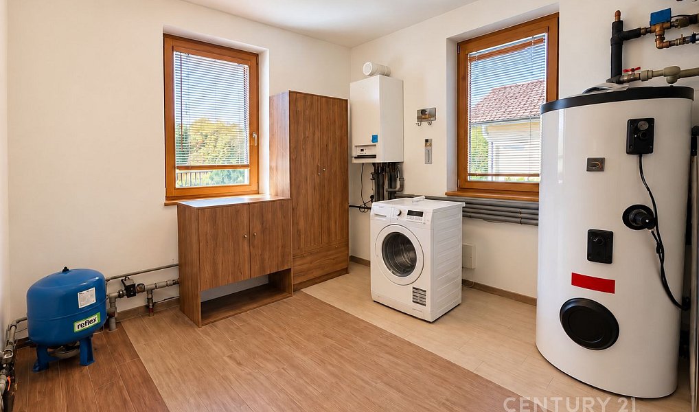 Prodej domu 258 m² s pozemkem 1 073 m², Blovice – náhled fotky 39
