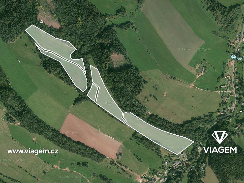 Prodej pole 12 890 m²