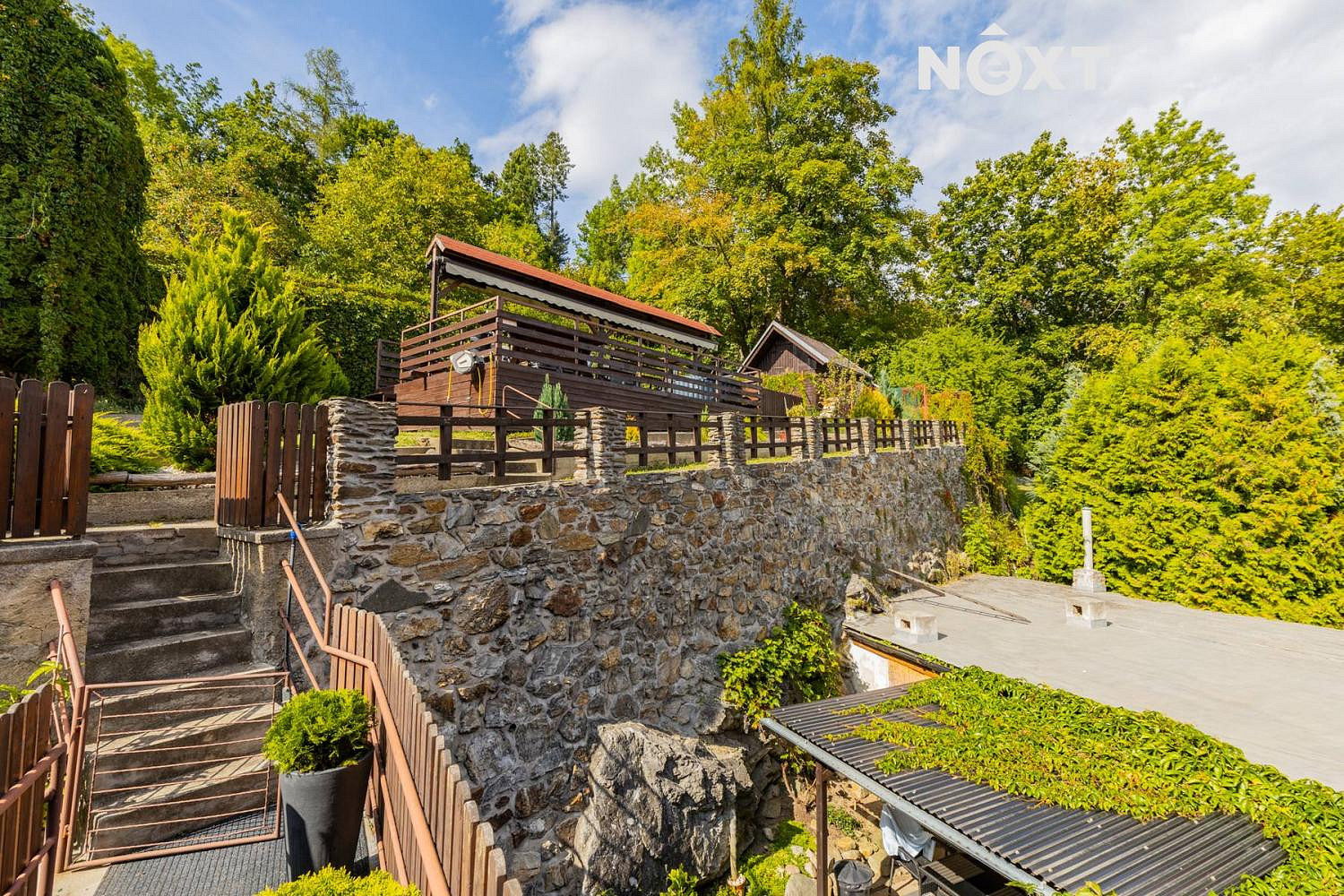 Prodej domu 280 m² s pozemkem 747 m² — photo 2