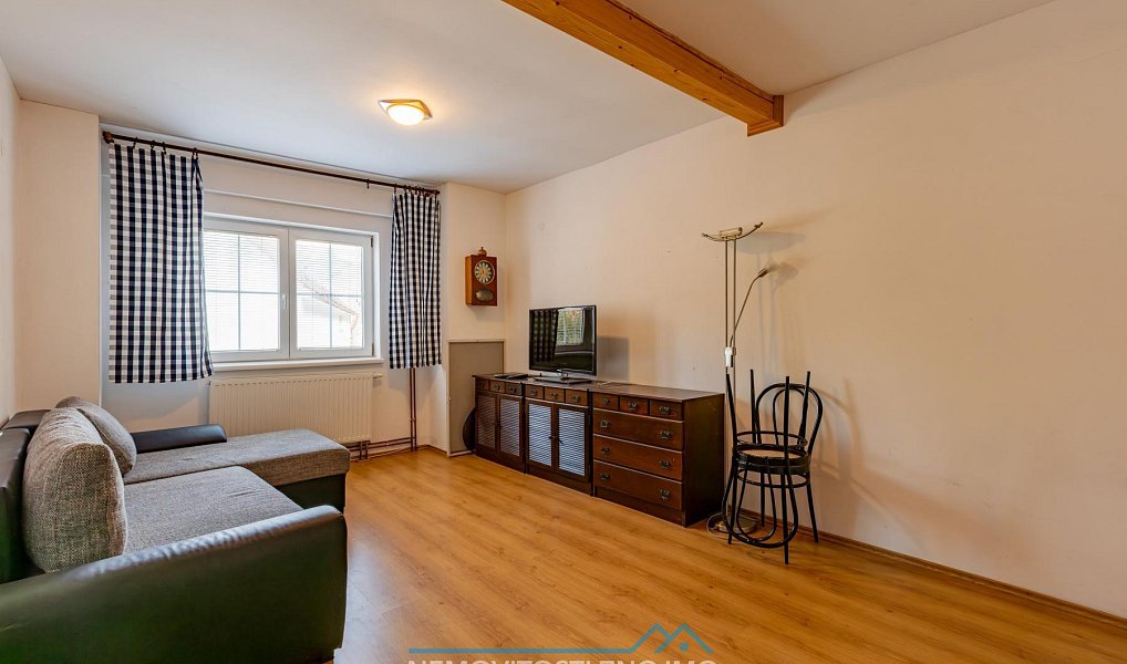 Prodej domu 350 m² s pozemkem 868 m², Jevišovice – náhled fotky 10