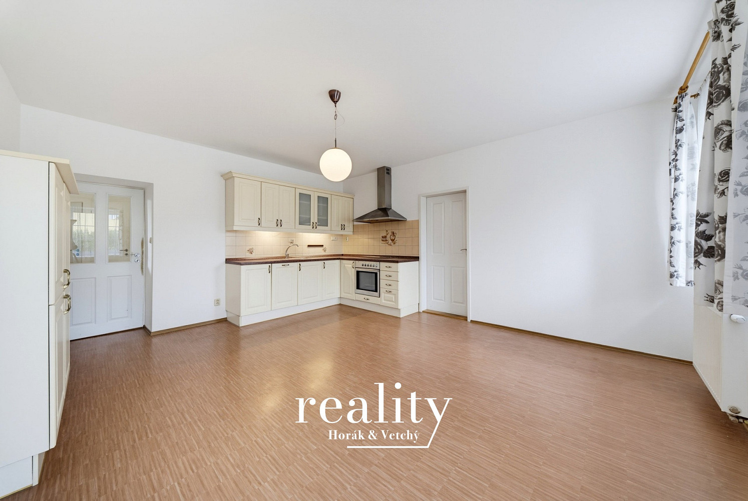 Prodej domu 178 m² s pozemkem 813 m² – fotografie 5
