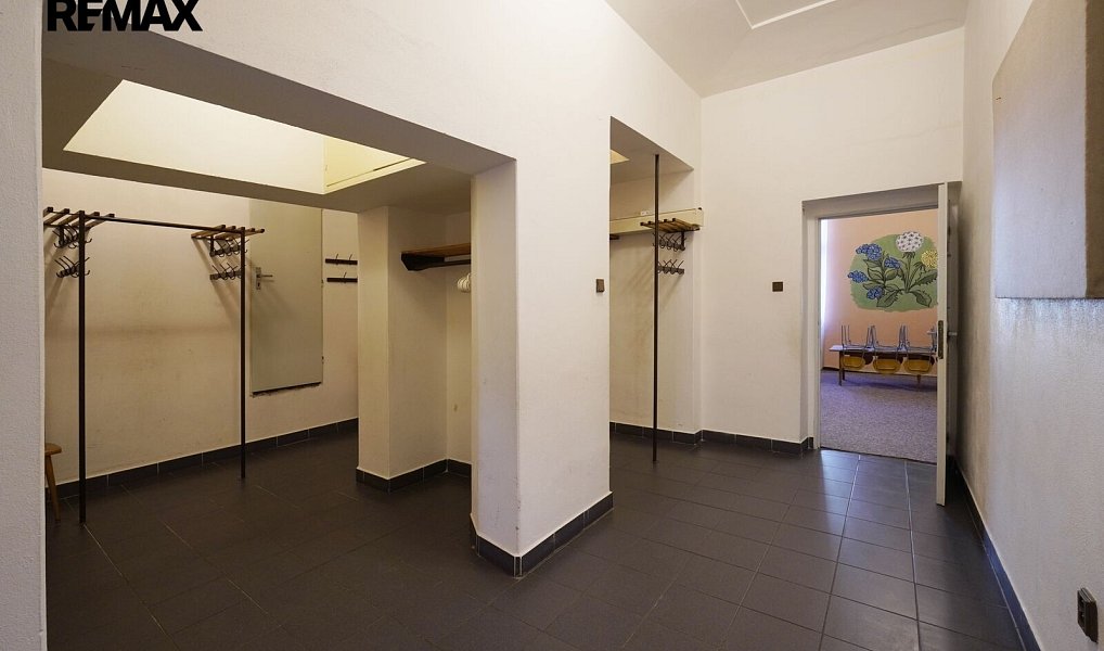 Prodej domu 540 m² s pozemkem 613 m², Lovosice – náhled fotky 15