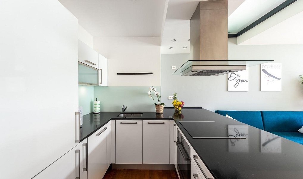Prodej bytu 4+kk 119 m², Praha – náhled fotky 3