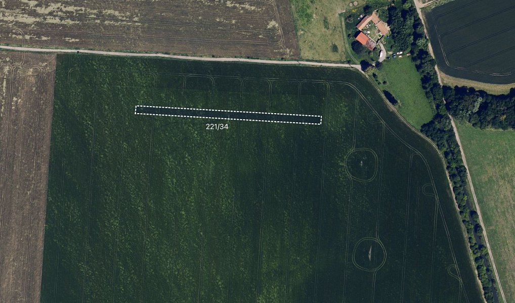 Prodej pole 3 539 m², Luběnice – náhled fotky 2