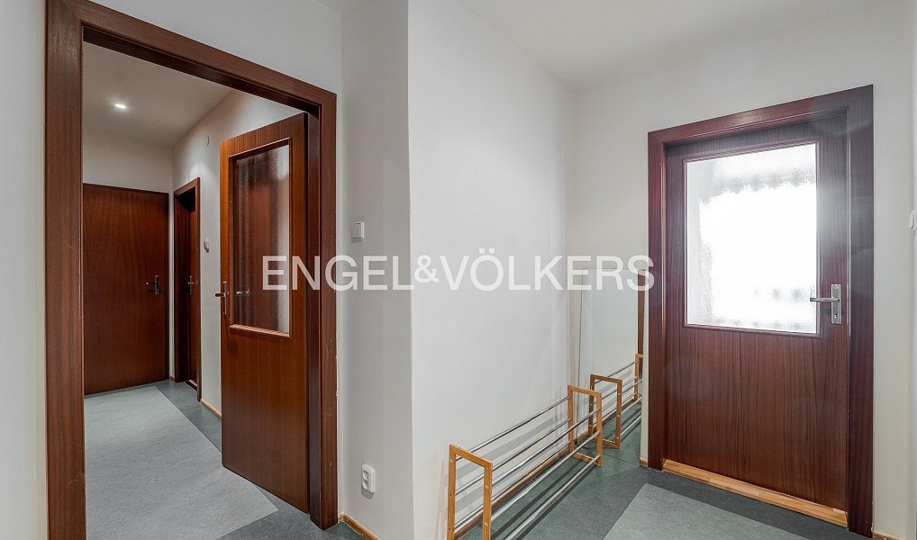 Pronájem bytu 3+1 78 m², Praha – náhled fotky 12