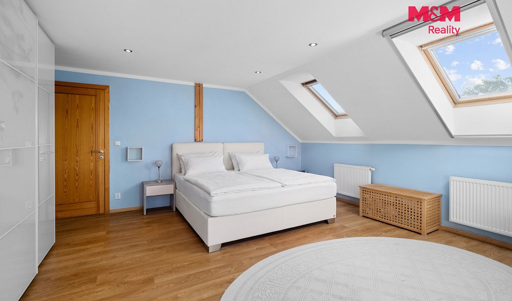 Prodej domu 305 m² s pozemkem 912 m², Hradečno – náhled fotky 9