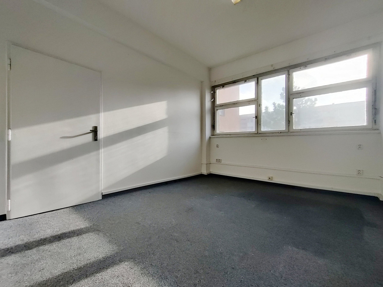 Pronájem kanceláře 17 m² – fotografie 3