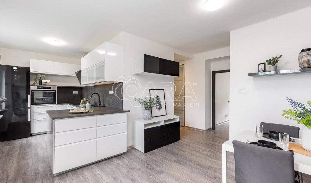 Prodej bytu 2+1 88 m², Praha – náhled fotky 4